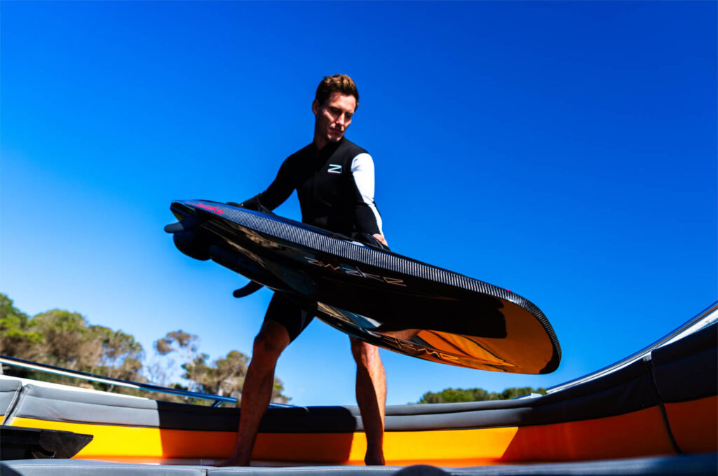 Qu'est-ce que l'e-surf et pourquoi l'essayer en base nautique ?