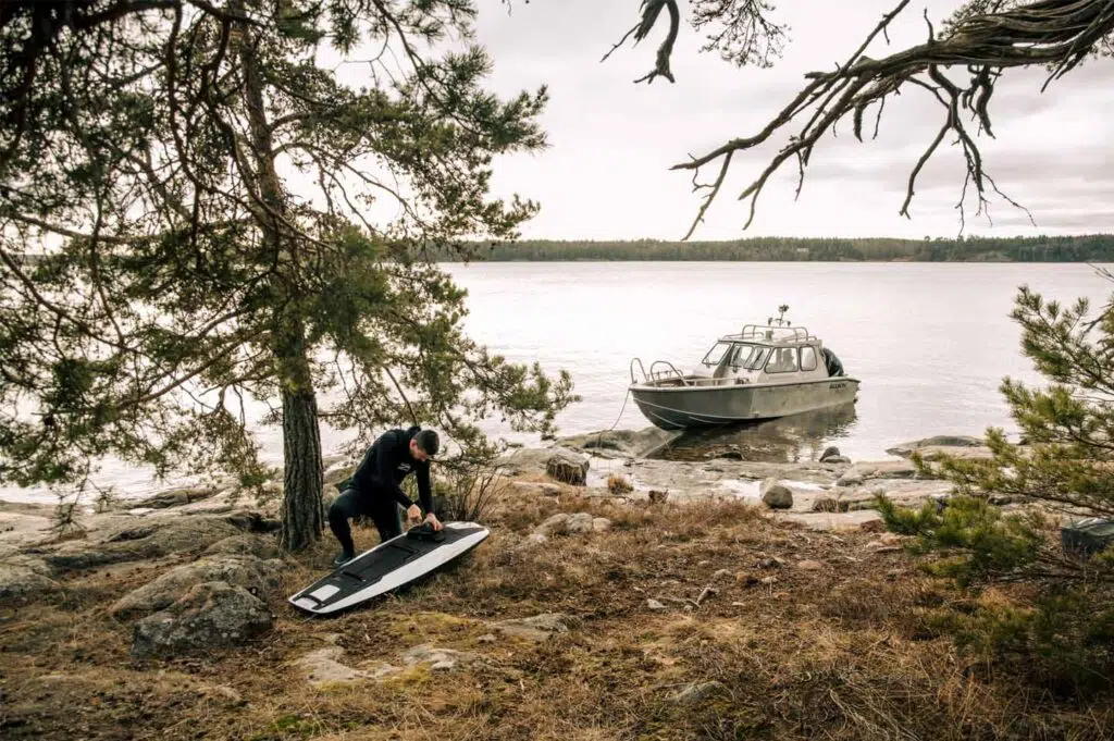 Quels détaillants proposent des essais gratuits ou des démonstrations de surfs électriques ?